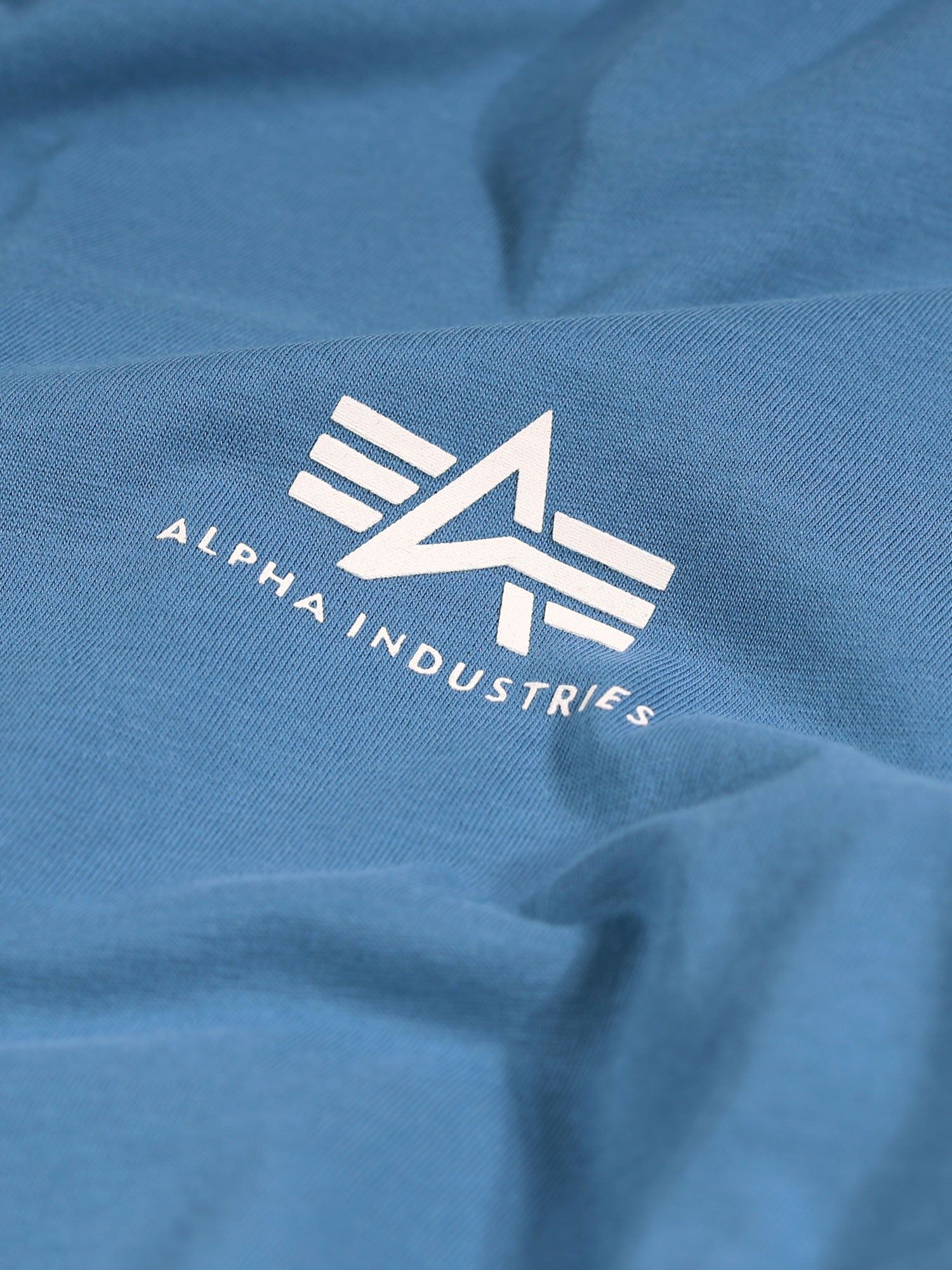 Alpha Industries Basic T Small Logo T-Shirt sold by Luke 1977 product image thumbnail 12