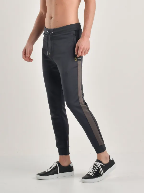 LASHING CUFFED PANEL TRAINING JOGGERS sold by Luke 1977