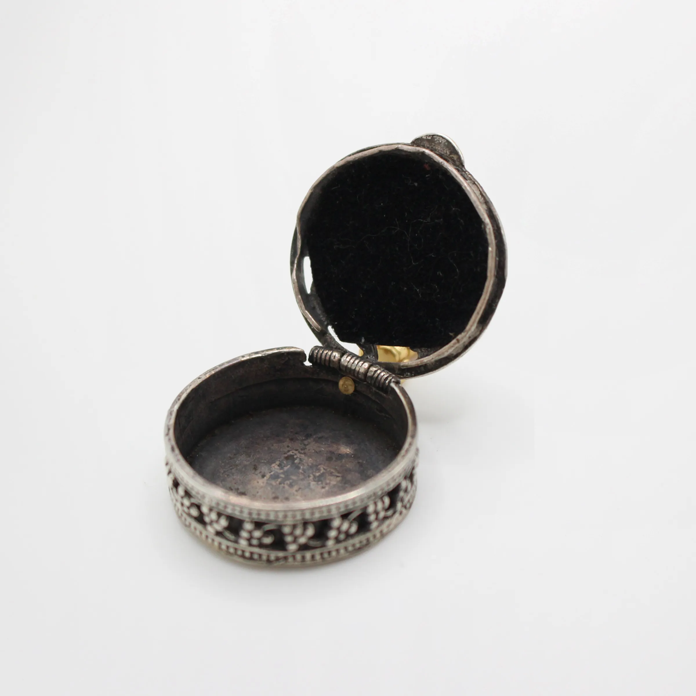 Open & Shut Sterling Silver Maiden With Blooms Treasure Box Locket Charm sold by Lulu Frost product image thumbnail 4