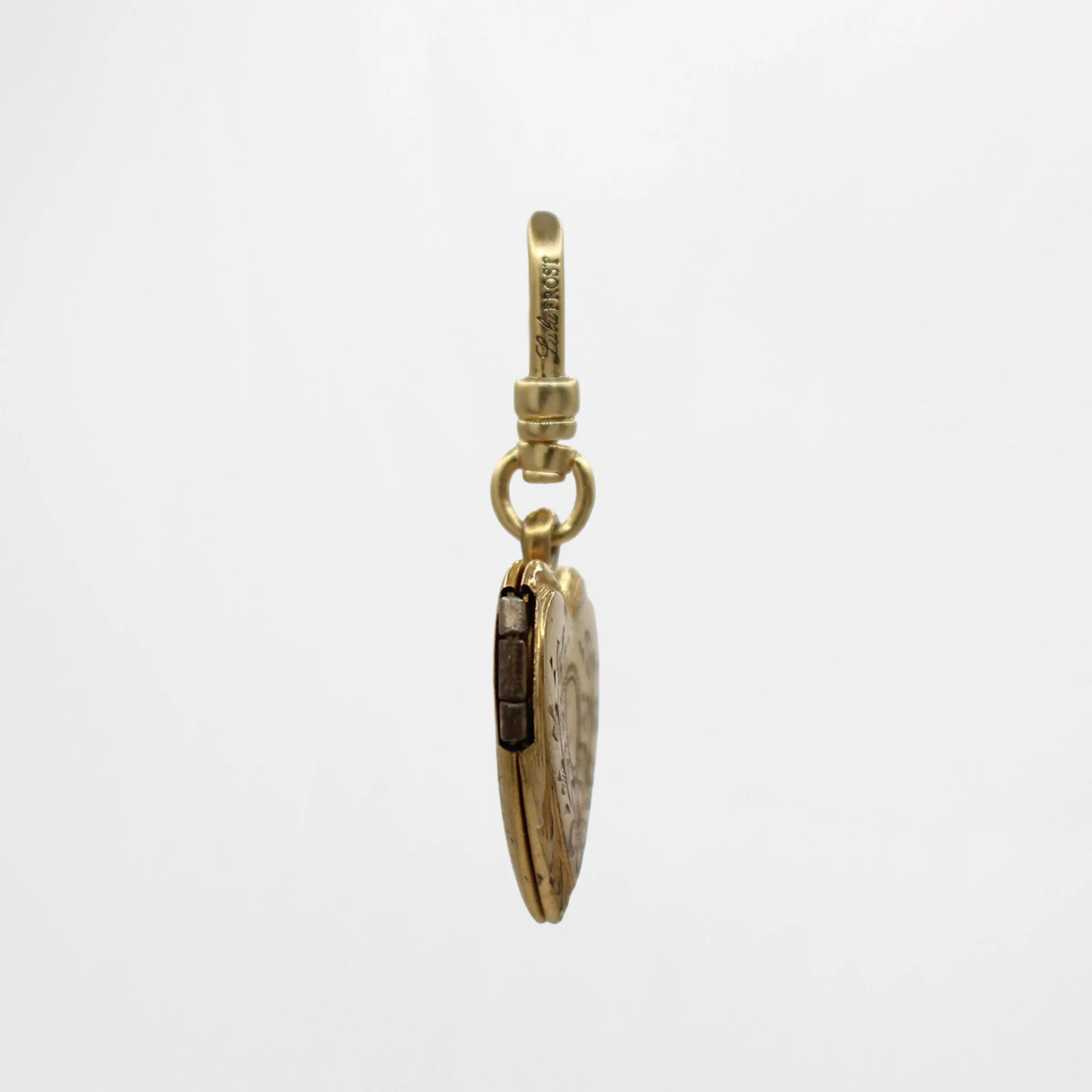 Vintage Chic 10 Karat Goldfilled Open & Shut Classic Heart Locket sold by Lulu Frost product image thumbnail 3