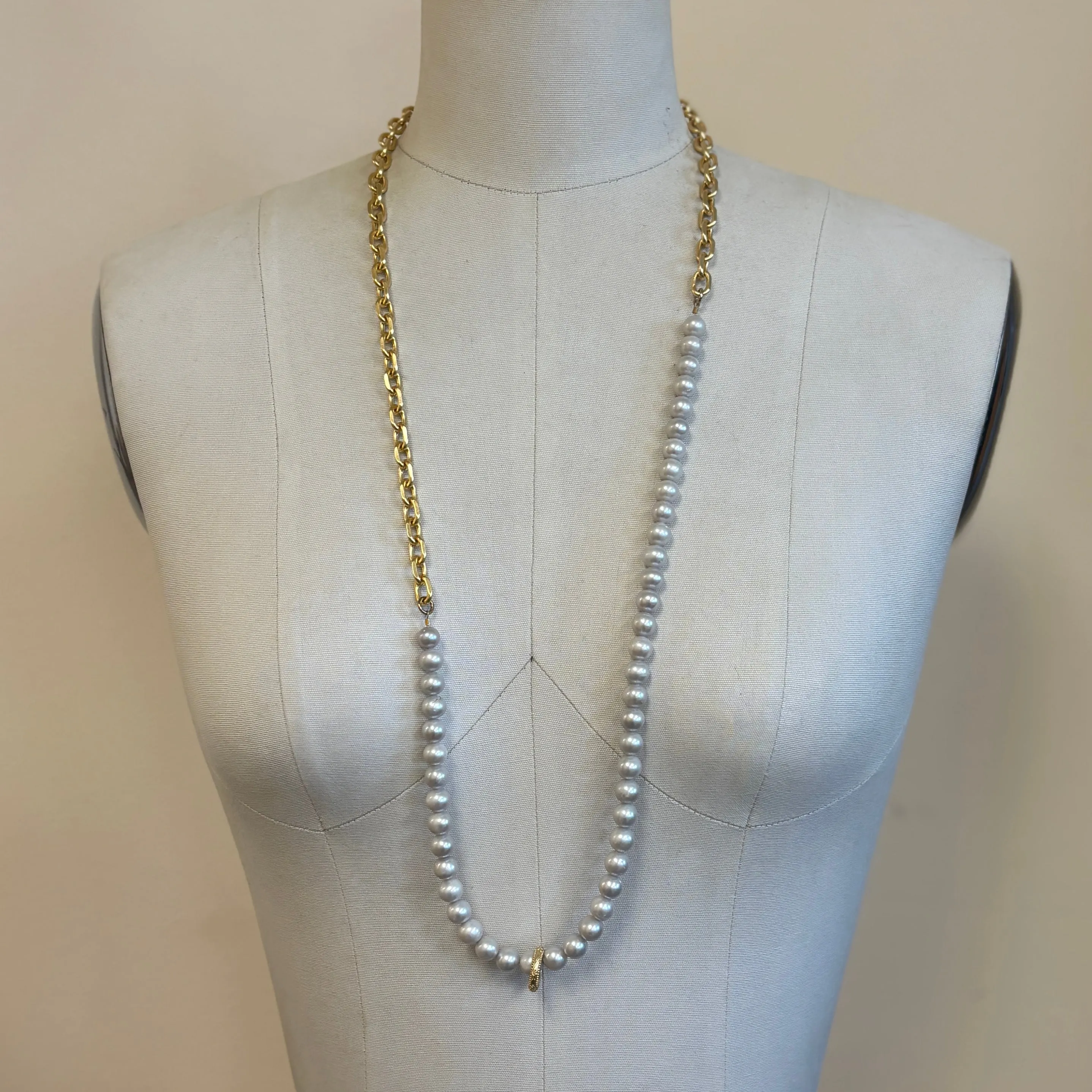 Plaza Long Natural Light Gray Pearl Chain Necklace Base sold by Lulu Frost product image thumbnail 4