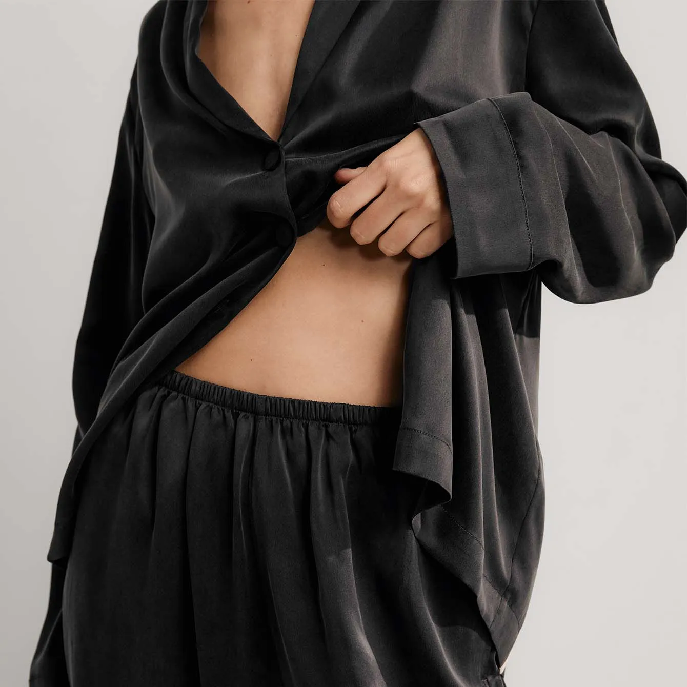 Washable Silk Long Sleeve Pant Set sold by lunya product image thumbnail 2