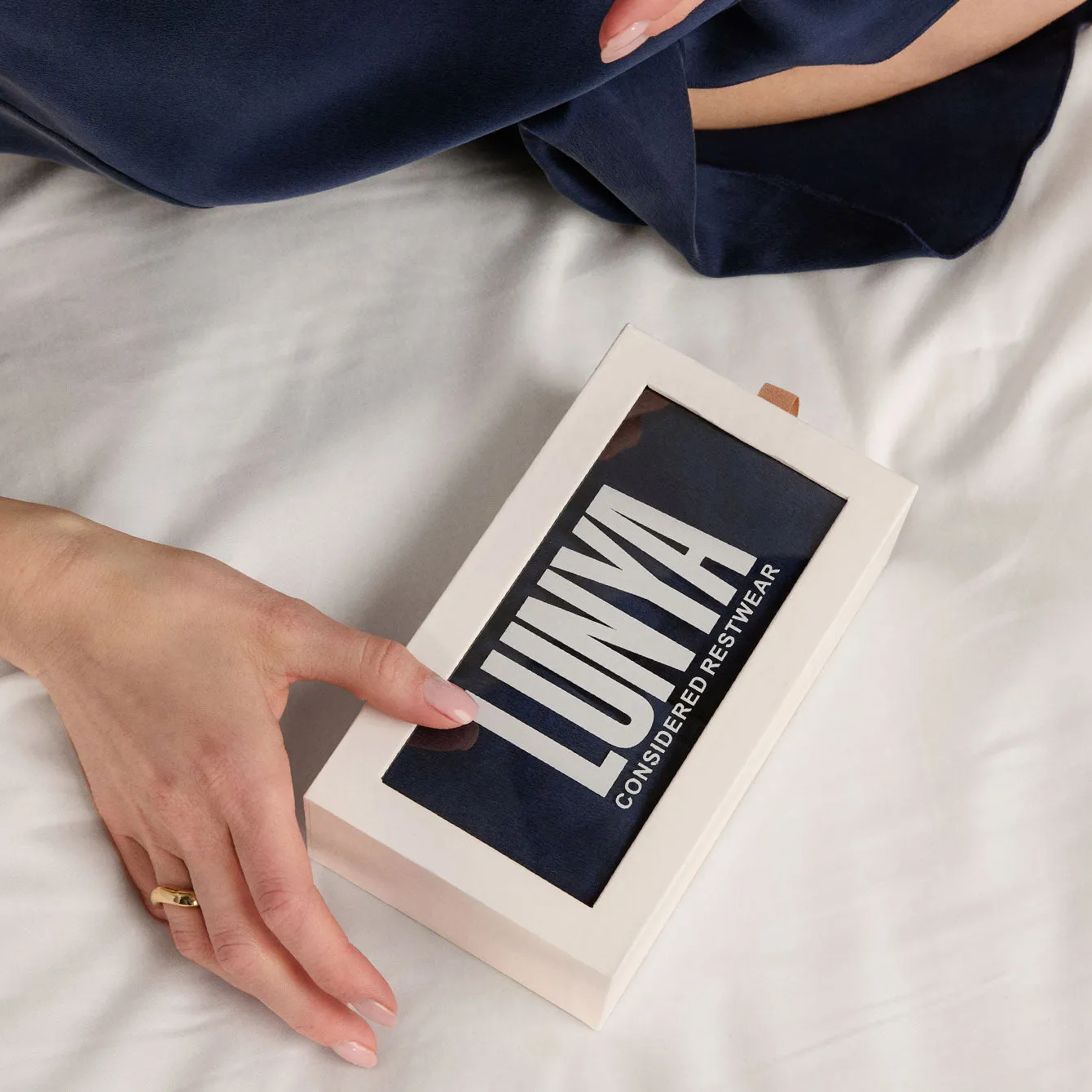 Weighted Silk Sleep Mask sold by lunya product image thumbnail 4