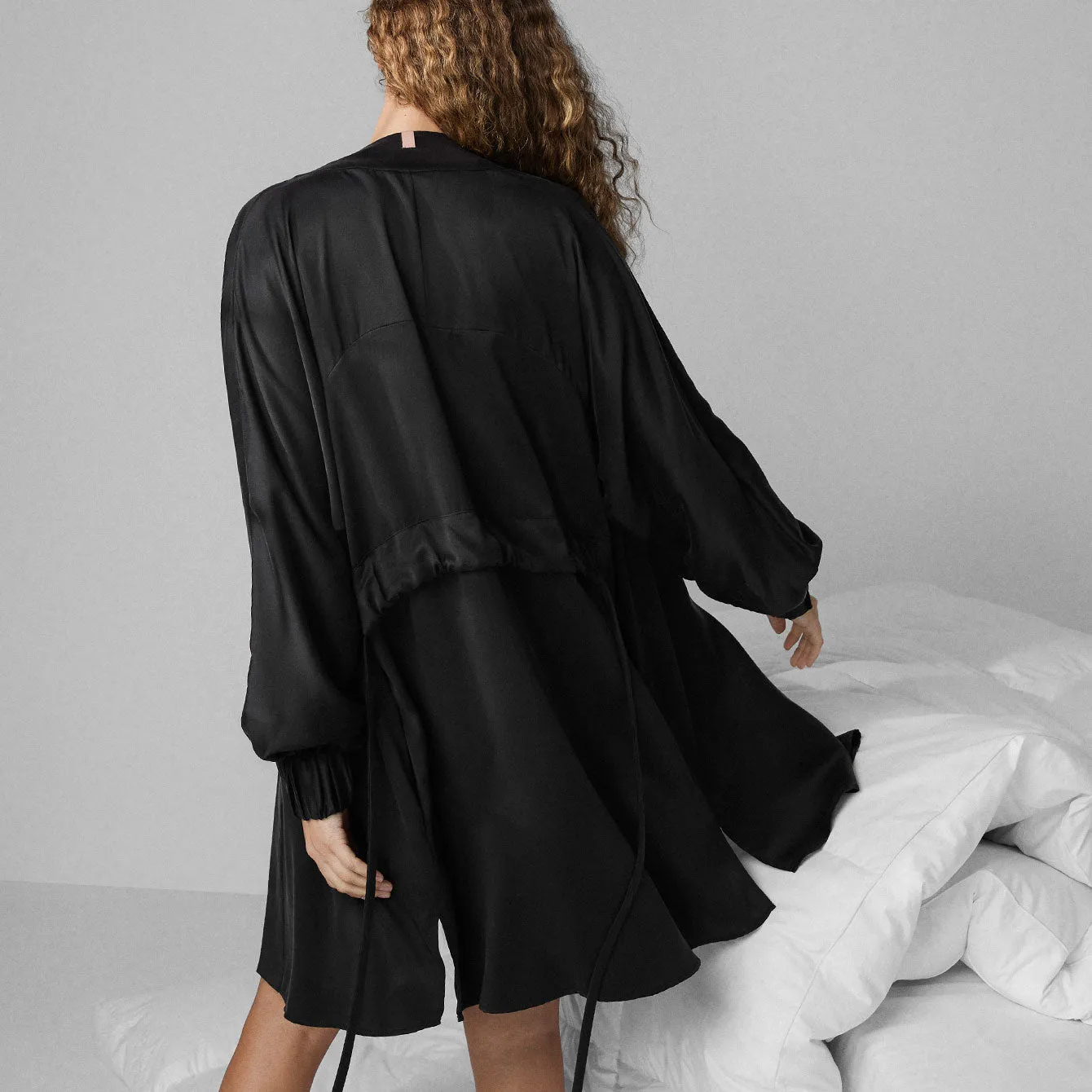 Washable Silk Robe sold by lunya product image thumbnail 3