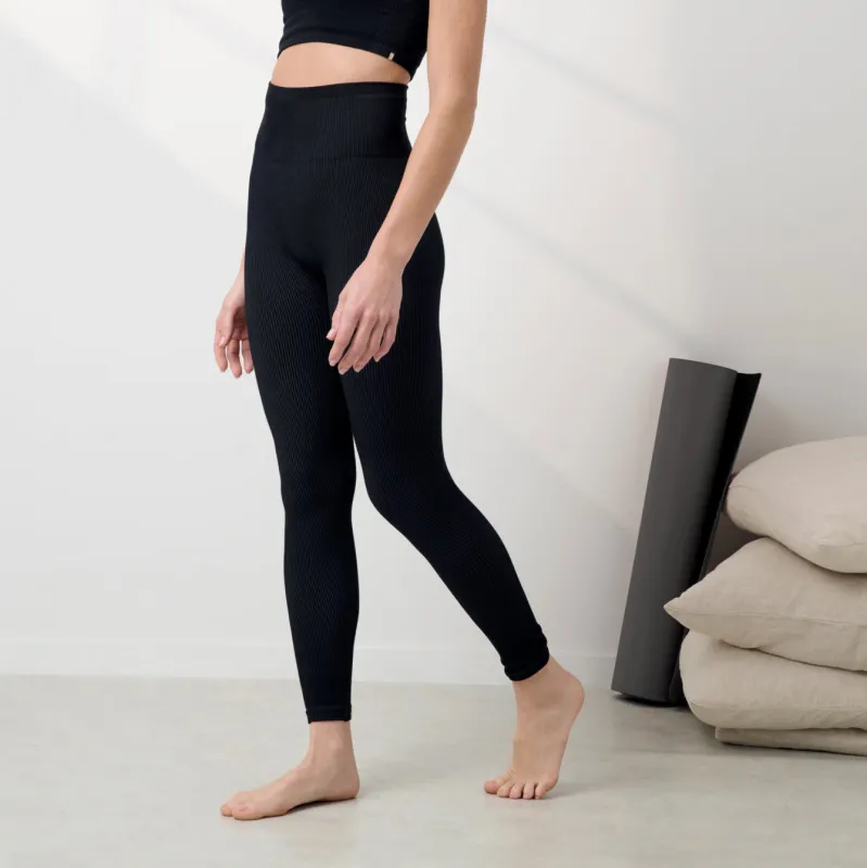 Seamless Modal Flow Legging made by lunya