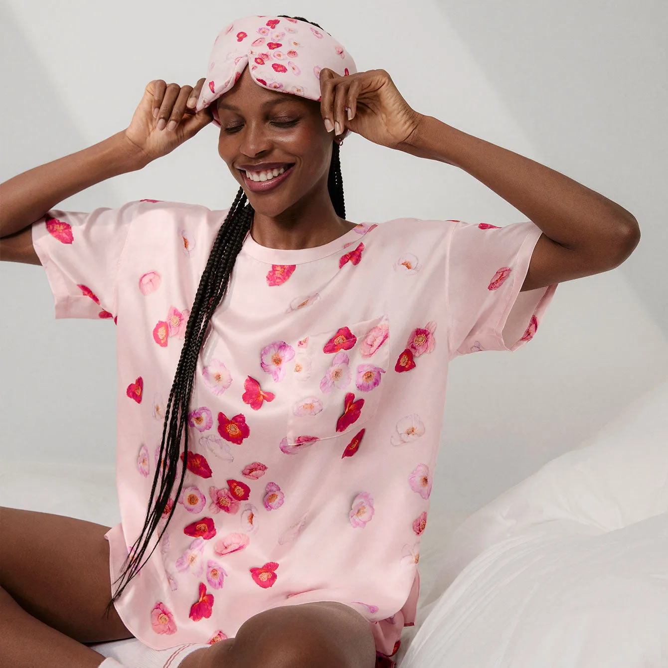 Washable Silk Sleep Mask sold by lunya product image thumbnail 2