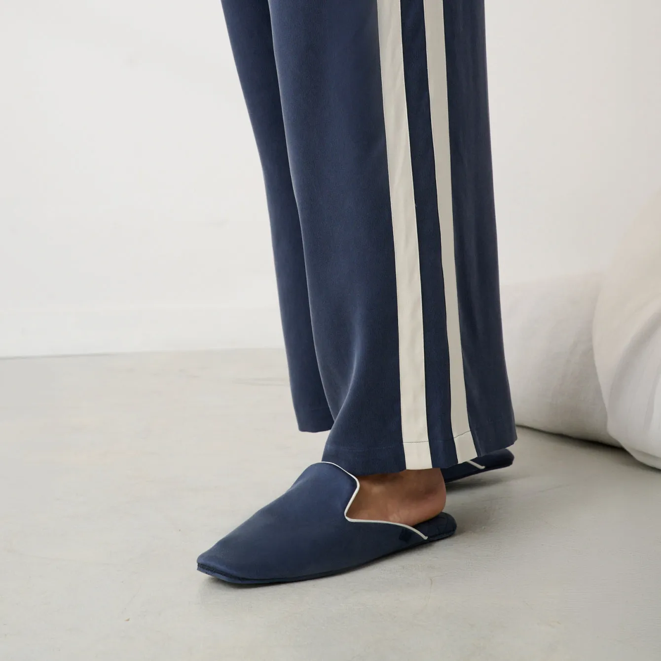 The Silk Slipper sold by lunya product image thumbnail 2