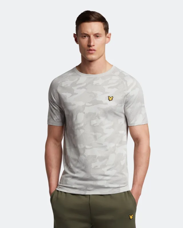 Jacquard T-Shirt made by Lyle & Scott