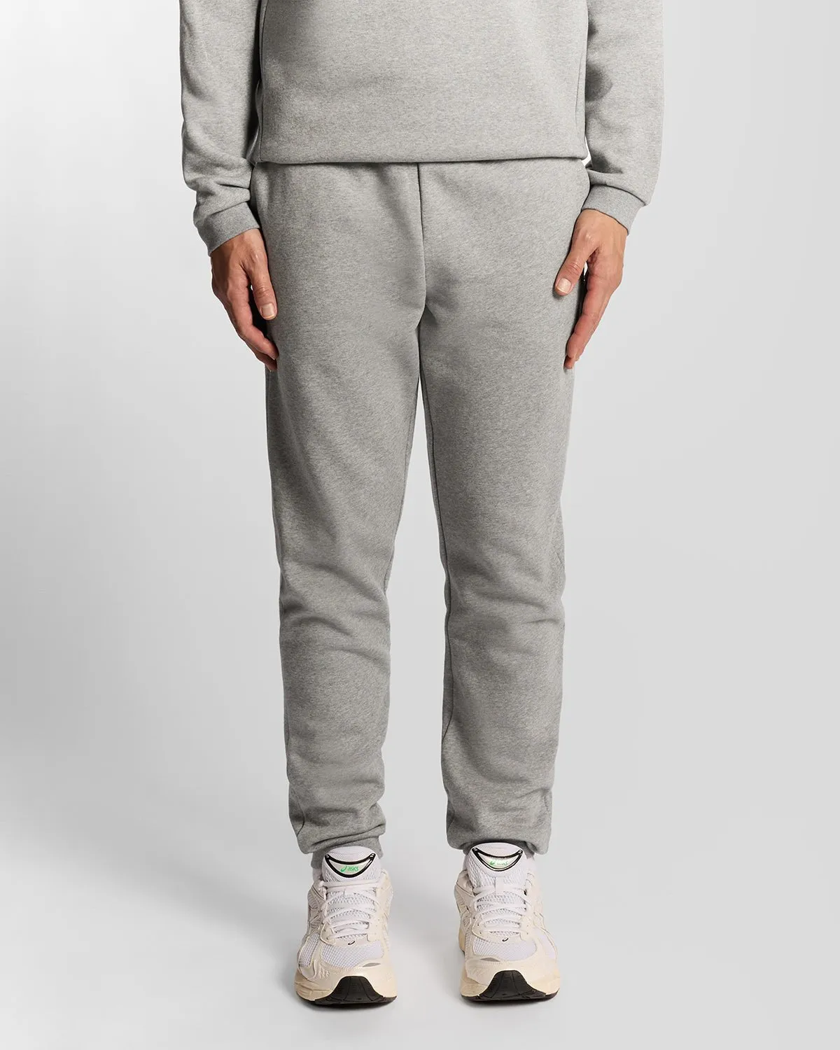 Brushback Fleece Cuffed Jogger sold by Lyle & Scott product image thumbnail 2