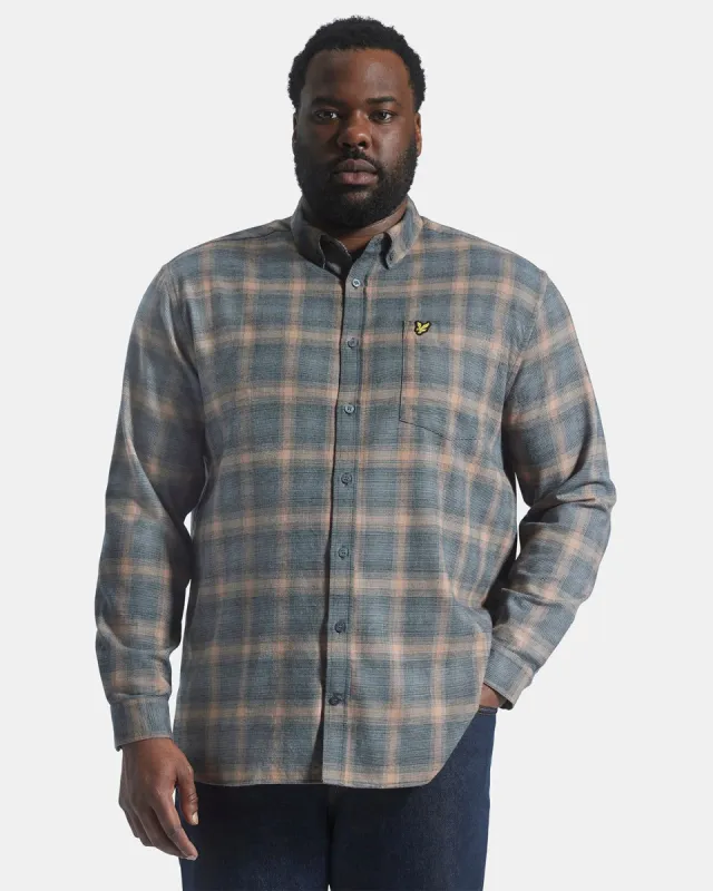Button Down Check Shirt Plus made by Lyle & Scott