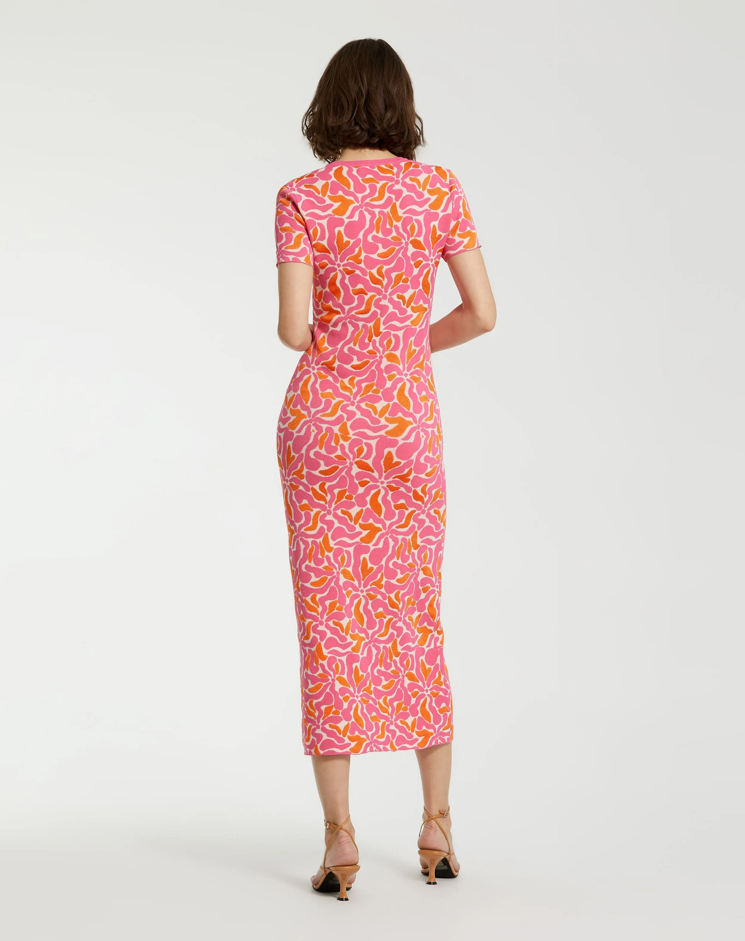 Pink Short Sleeve Scoop Neck Floral Knit Maxi Dress sold by Mac Duggal product image thumbnail 4