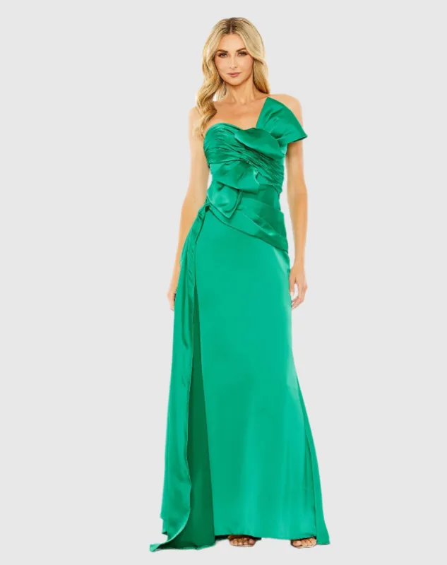 Strapless Bow Front Detailed Gown sold by Mac Duggal