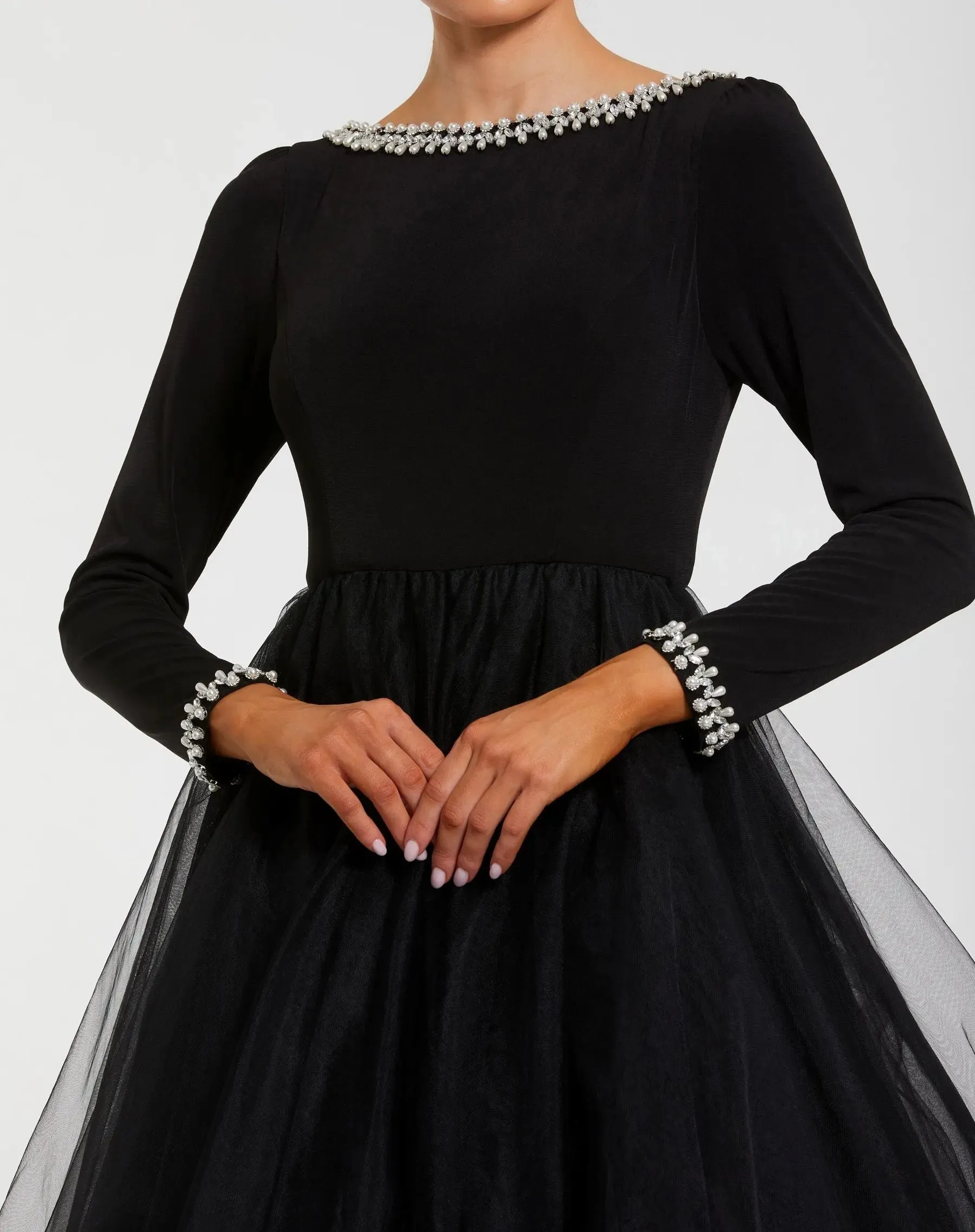 Black Embellished Jersey Long Sleeve Ball Gown With Tulle Skirt sold by Mac Duggal product image thumbnail 2