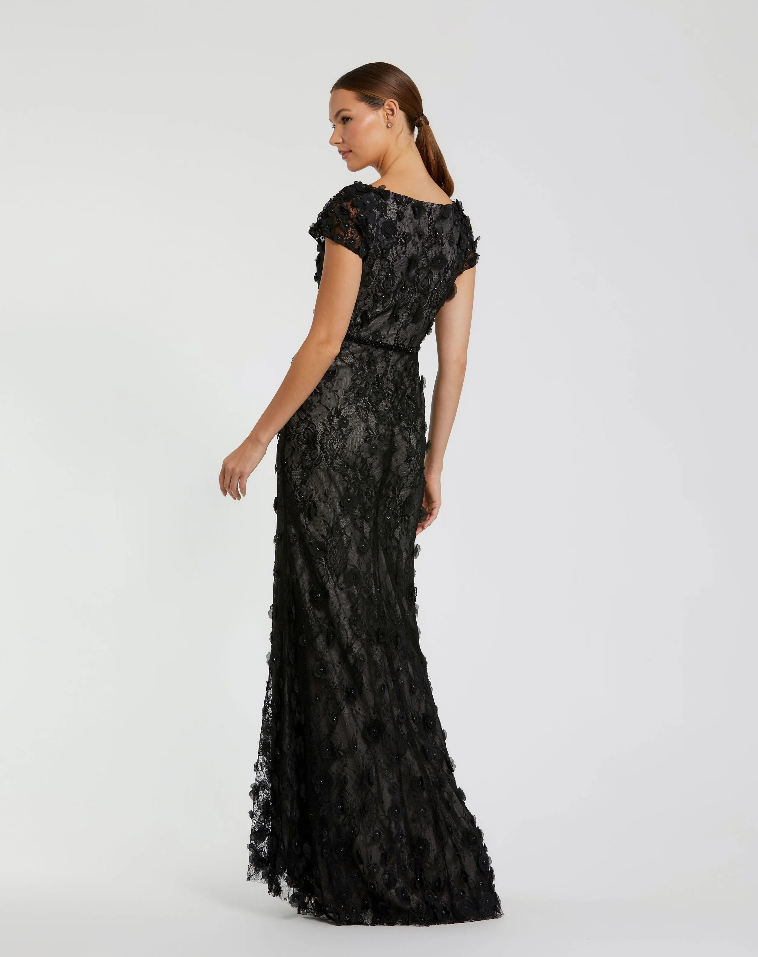 Black Floral Applique Boat Neck Cap Sleeve Gown sold by Mac Duggal product image thumbnail 3