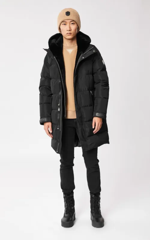 REYNOLD sold by Mackage