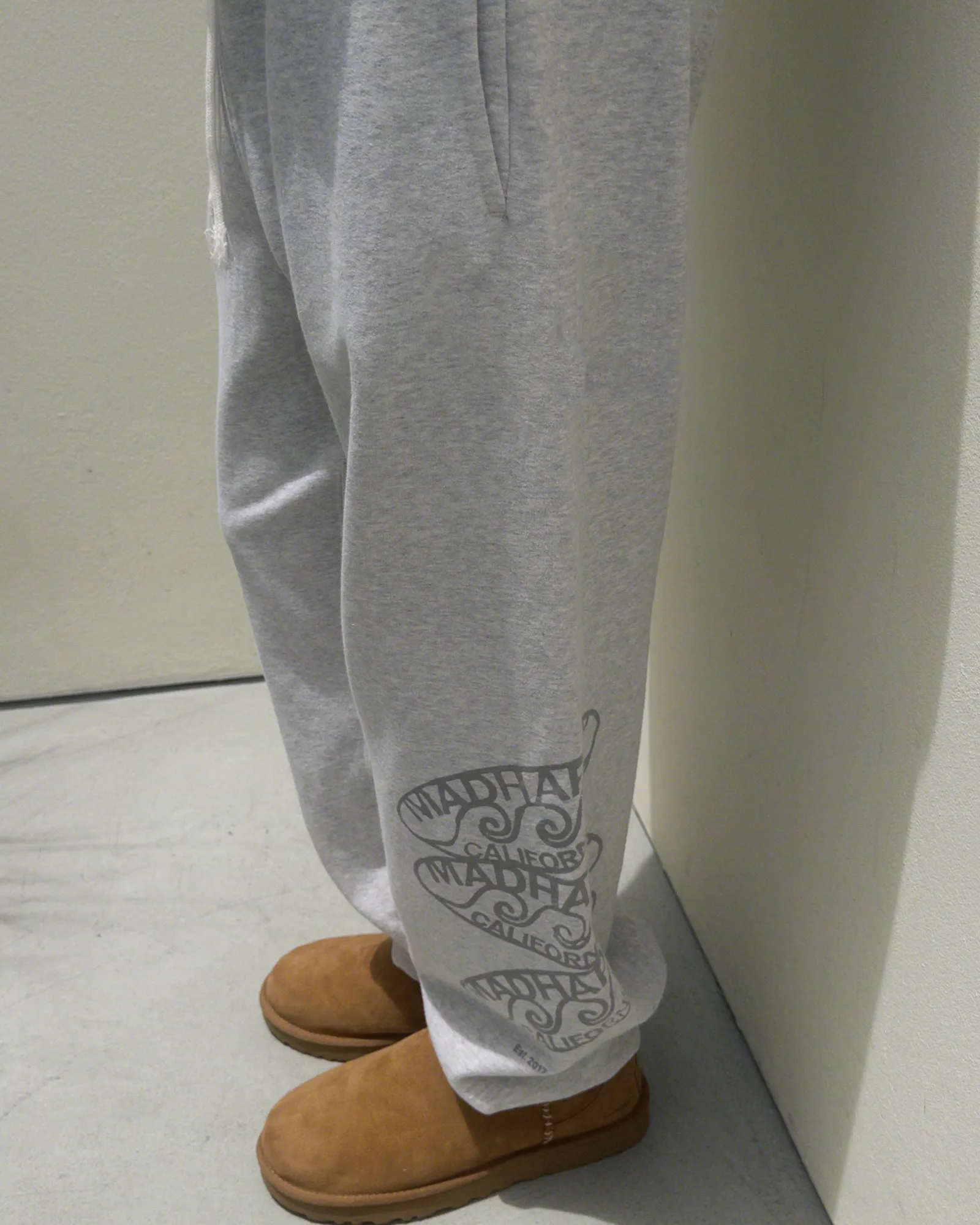 California Lightweight Fleece Sweatpant sold by Madhappy product image thumbnail 4