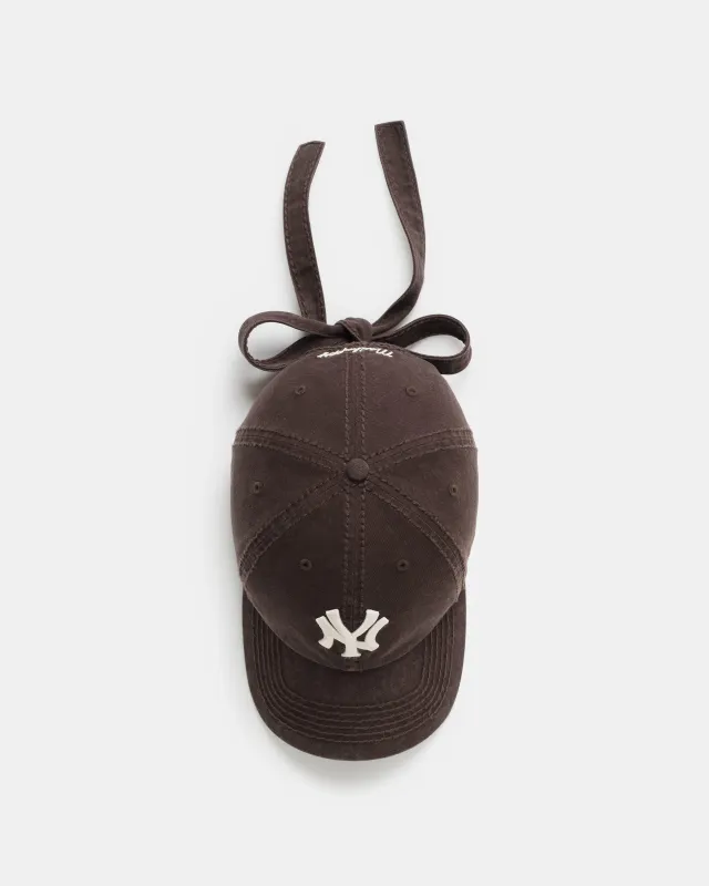 Yankees Washed Bowtie Hat sold by Madhappy