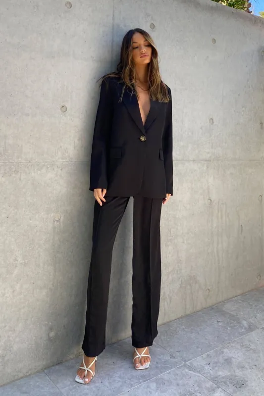 Giselle Blazer | Black sold by Madison