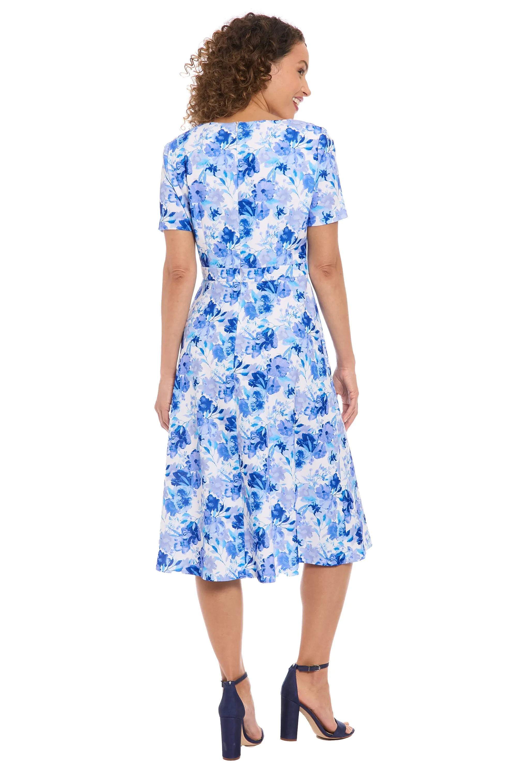 Colleen in Watercolor Bouquet - FINAL SALE sold by Maggy London product image thumbnail 4