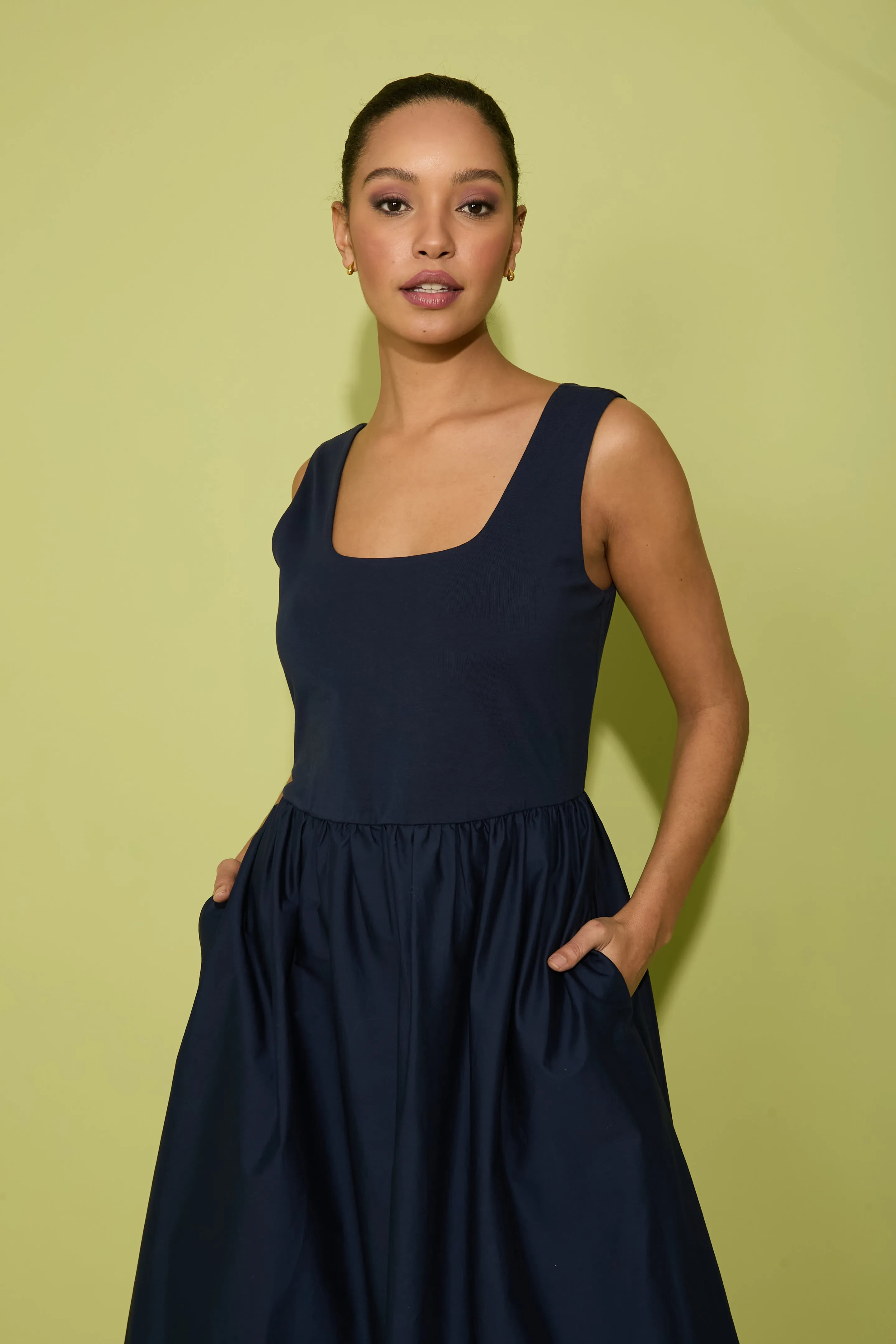 Carin Cotton Square Neck Linen Two-Fer Midi sold by Maggy London product image thumbnail 4