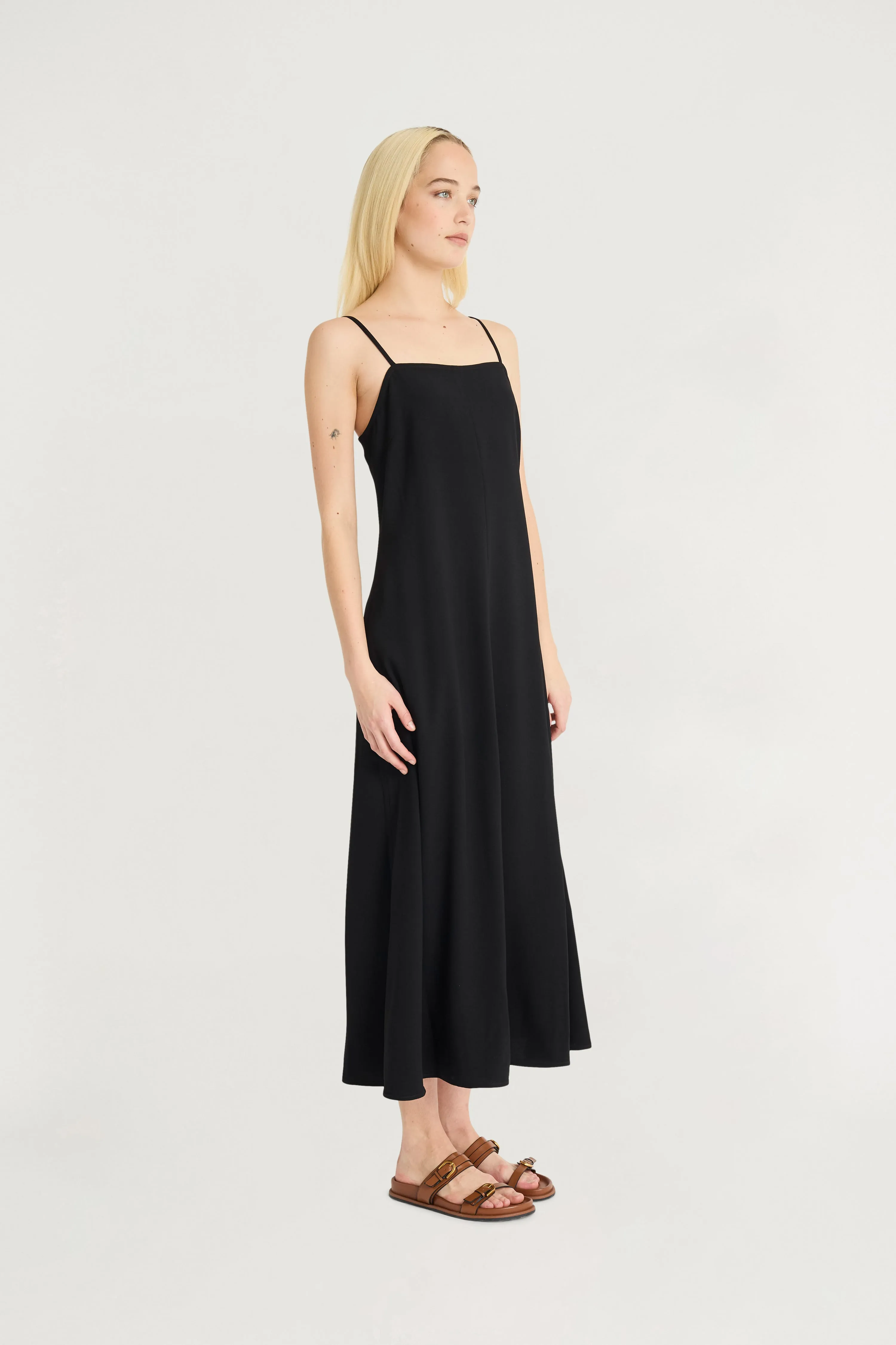 Archer sold by Maggy London product image thumbnail 3