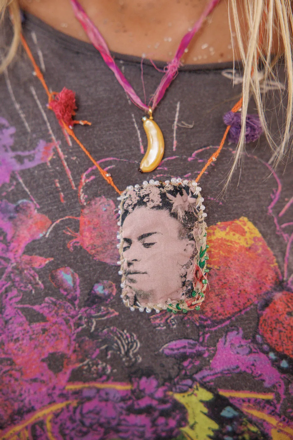 Faces Of Frida Scapular sold by Magnolia Pearl product image thumbnail 3