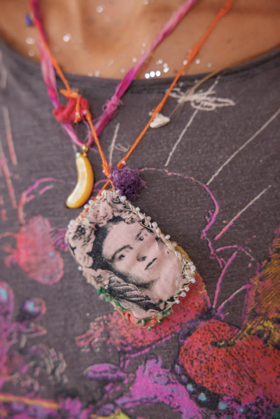 Faces Of Frida Scapular sold by Magnolia Pearl product image thumbnail 4