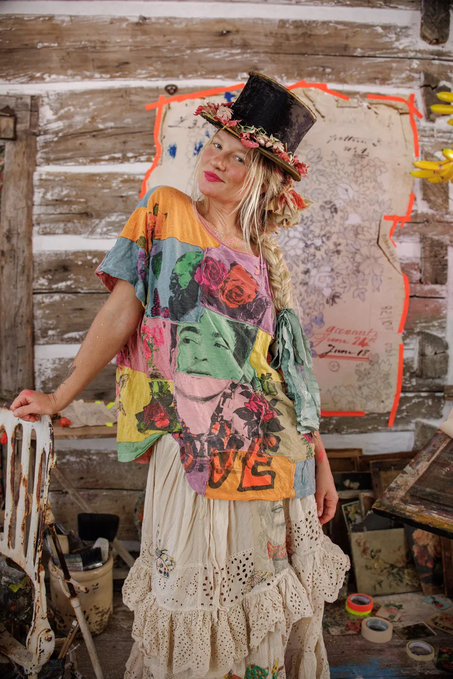 De La Paz Frida Graphics Tee sold by Magnolia Pearl product image thumbnail 2