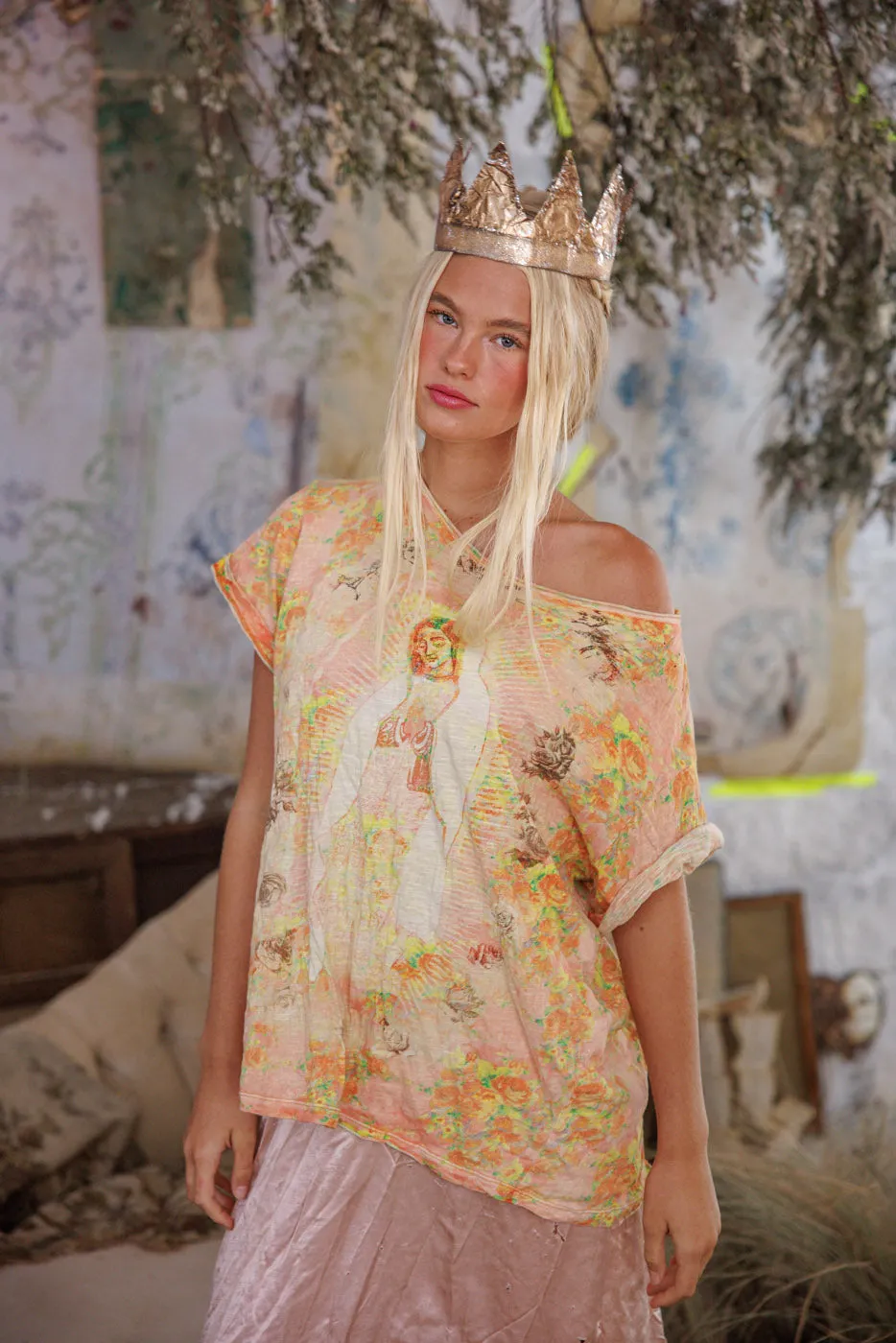 All Over Roses Guadalupe Tee sold by Magnolia Pearl product image thumbnail 3