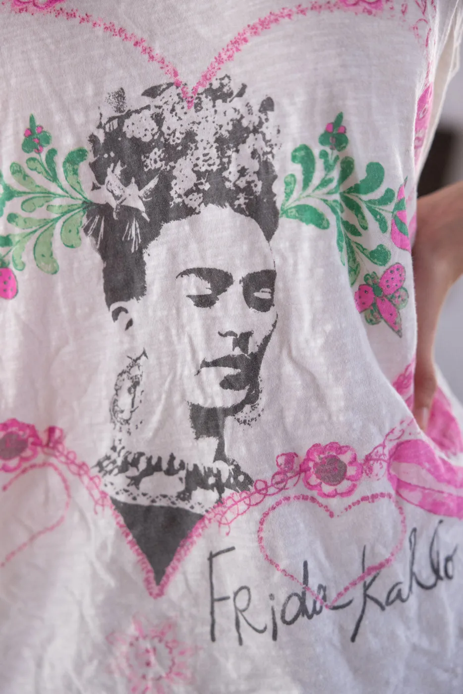 Frida Corazón Luminoso Lana Tank sold by Magnolia Pearl product image thumbnail 3