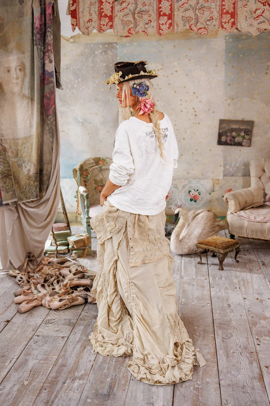 Star Star Star Richi Sweatshirt sold by Magnolia Pearl product image thumbnail 4