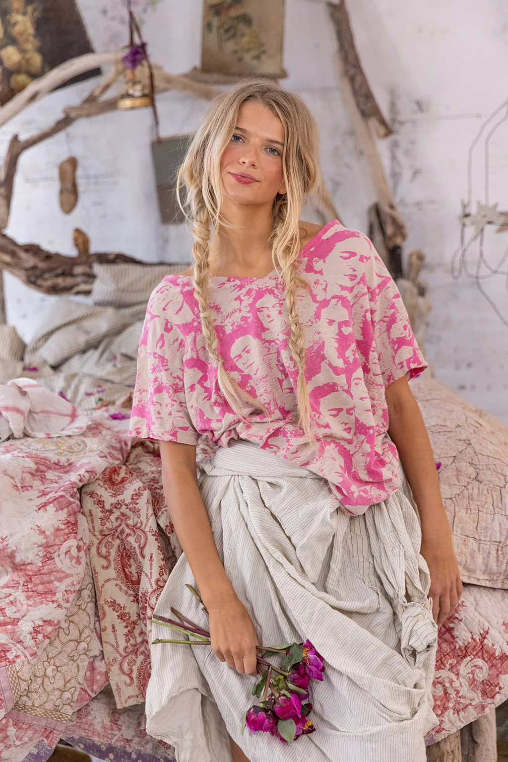 Mural Frida Europa Tee sold by Magnolia Pearl product image thumbnail 2