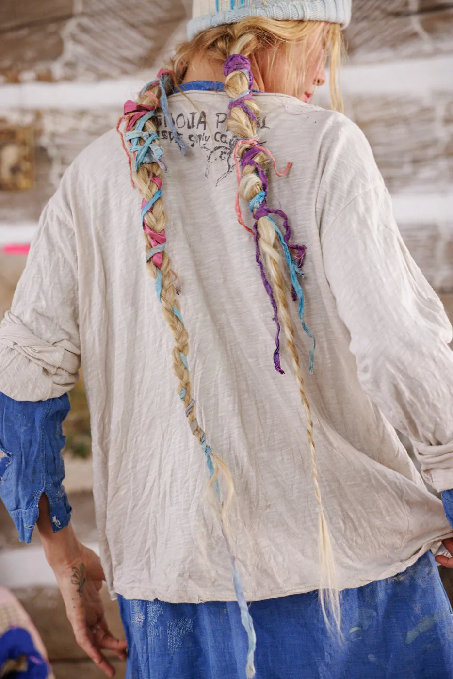 Messenger Viggo Tee sold by Magnolia Pearl product image thumbnail 3