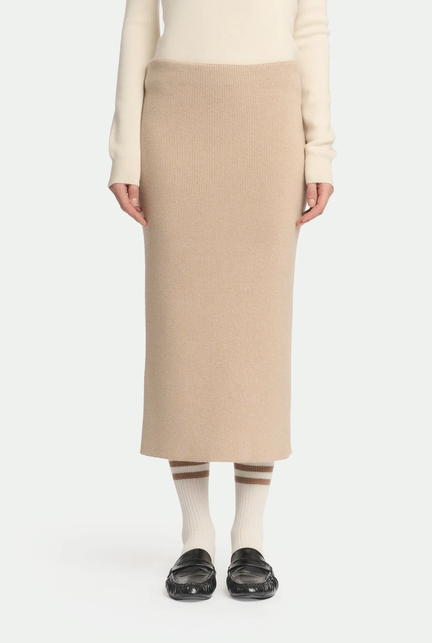 Gonna a coste in luxury cashmere sold by Malo product image thumbnail 3
