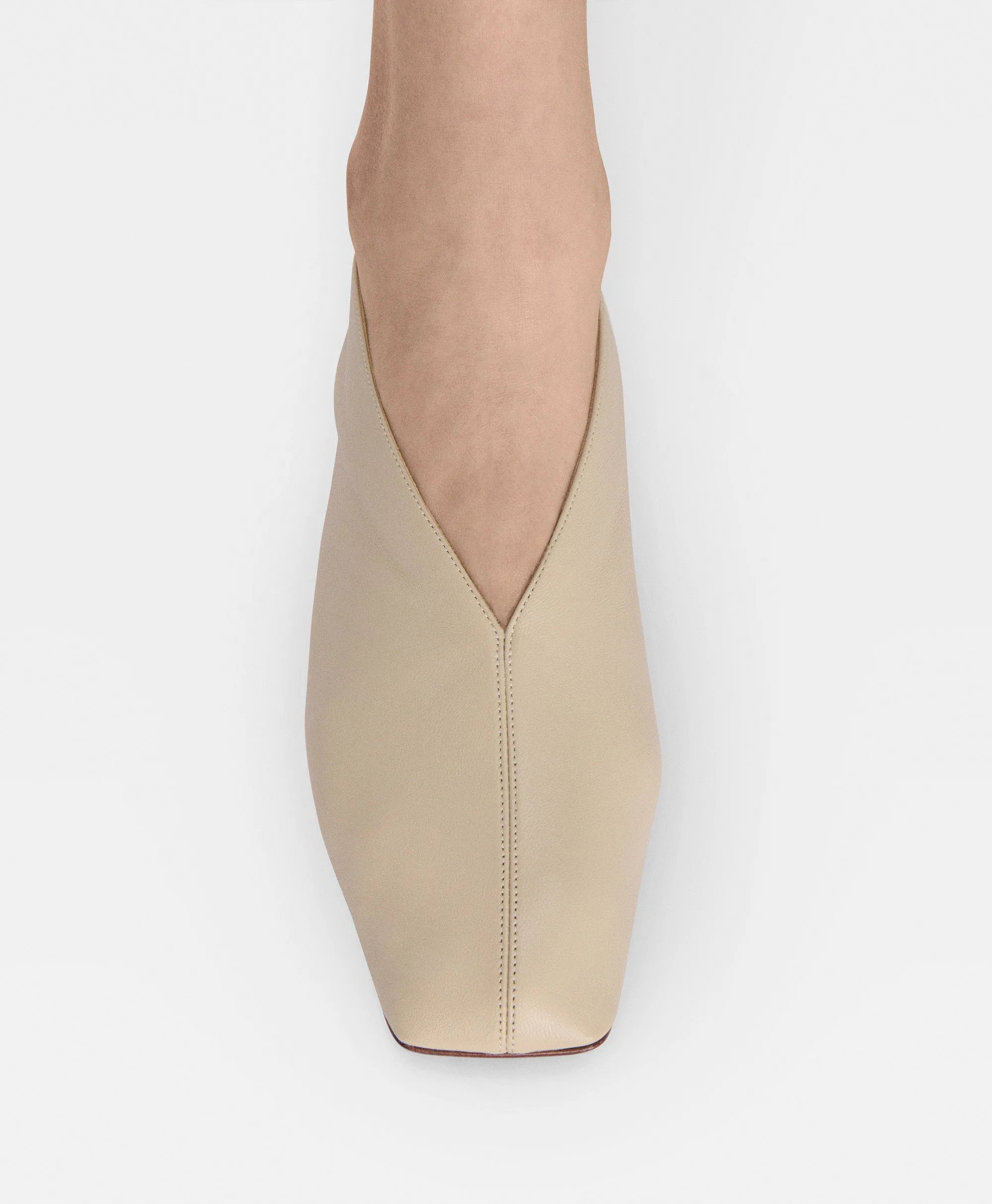 Square Soft V - Chocolate (Copy) sold by Mansur Gavriel product image thumbnail 4