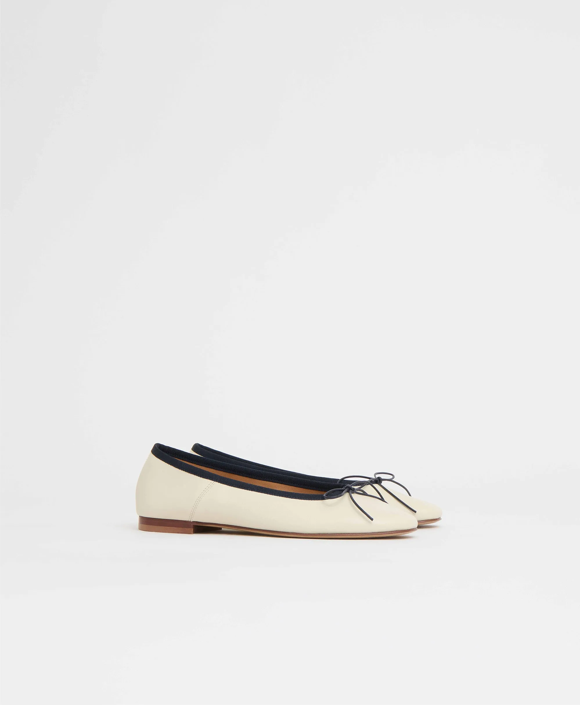 Dance Ballerina - Jasmine/Midnight sold by Mansur Gavriel product image thumbnail 4