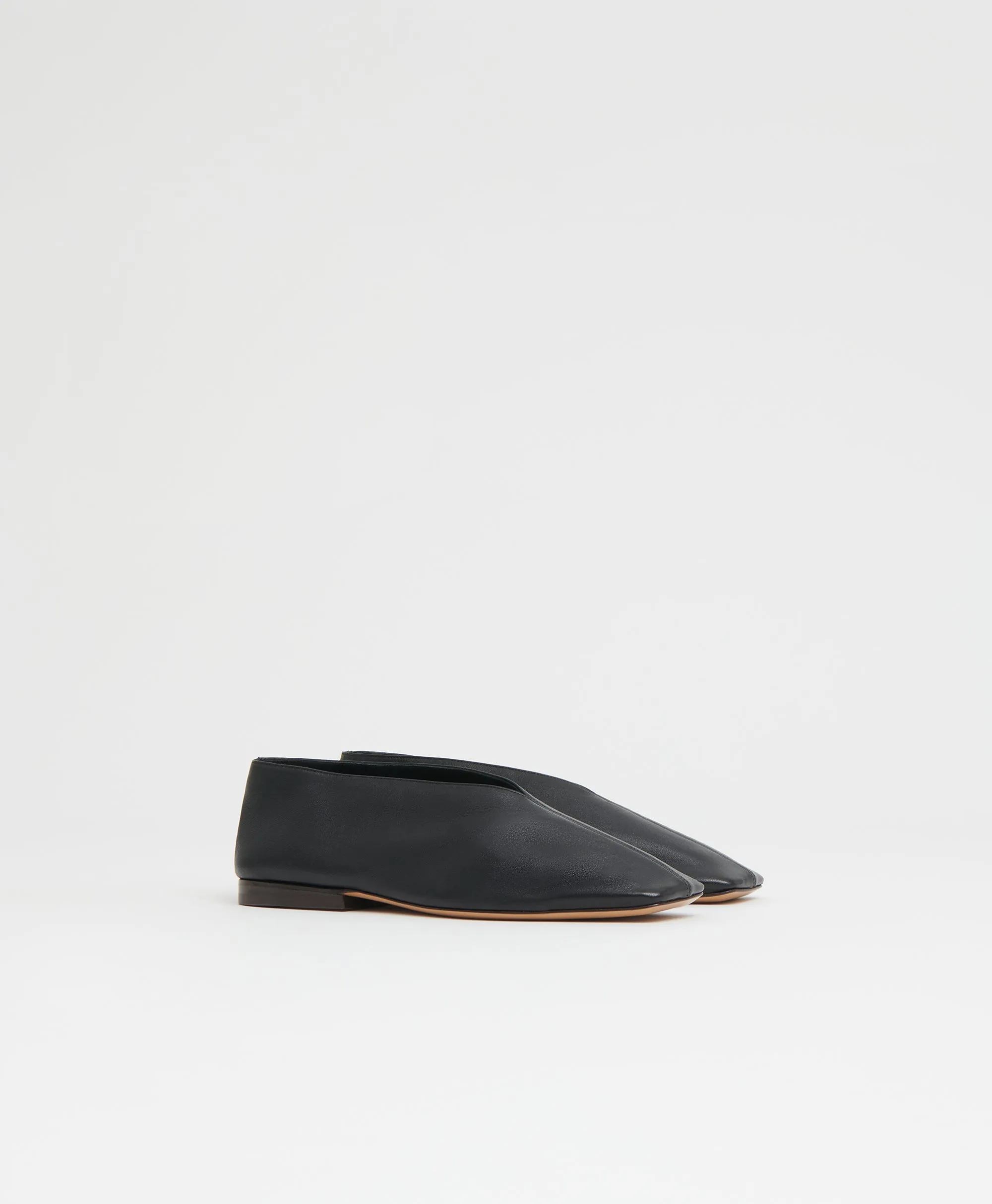 Square Soft V - Black sold by Mansur Gavriel product image thumbnail 3