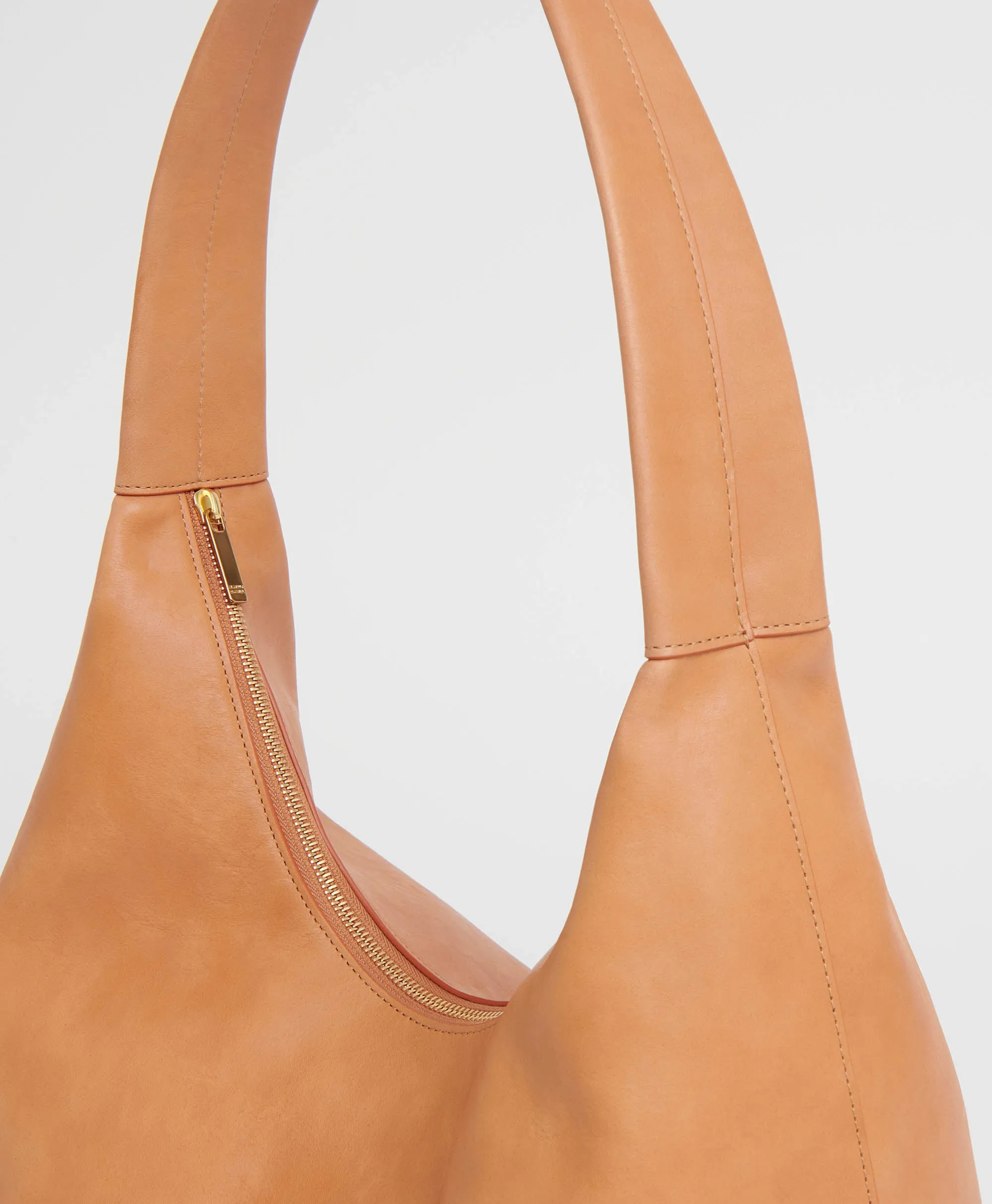 Maxi Candy Hobo - Cammello sold by Mansur Gavriel product image thumbnail 2