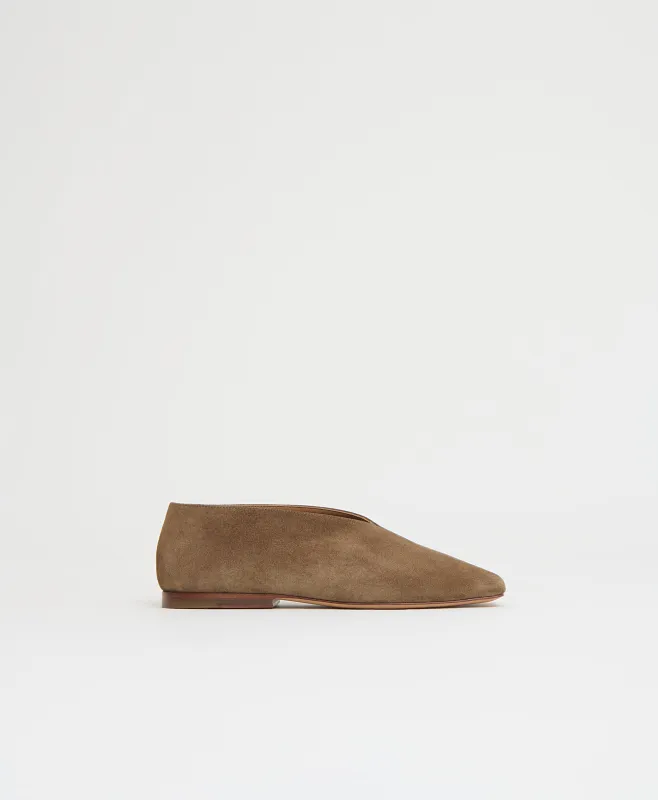 Square Soft V - Anise Suede sold by Mansur Gavriel