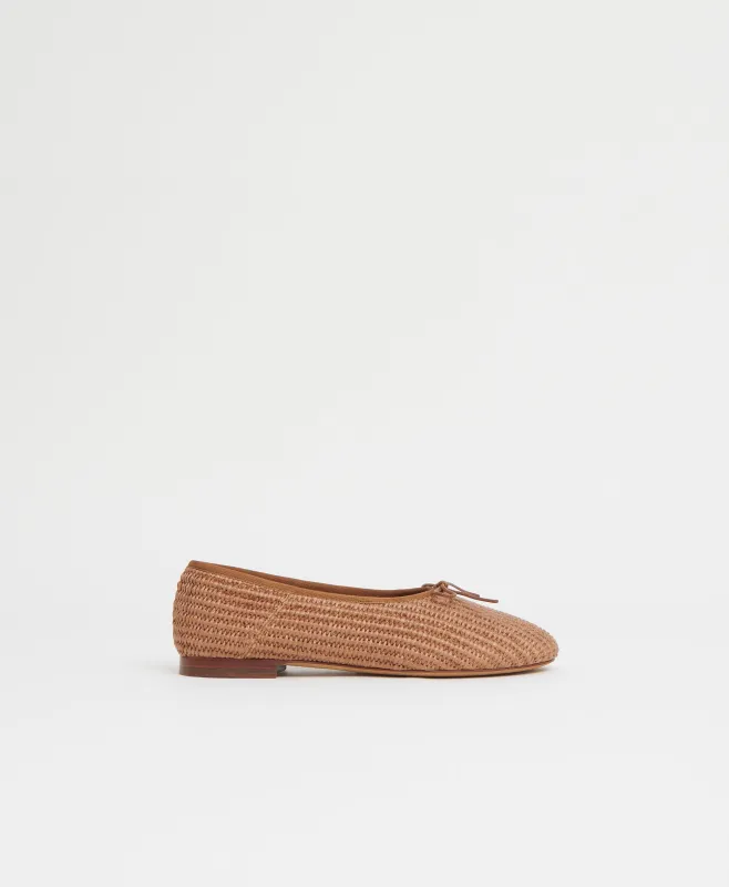 Raffia Dream Ballerina - Caramel made by Mansur Gavriel