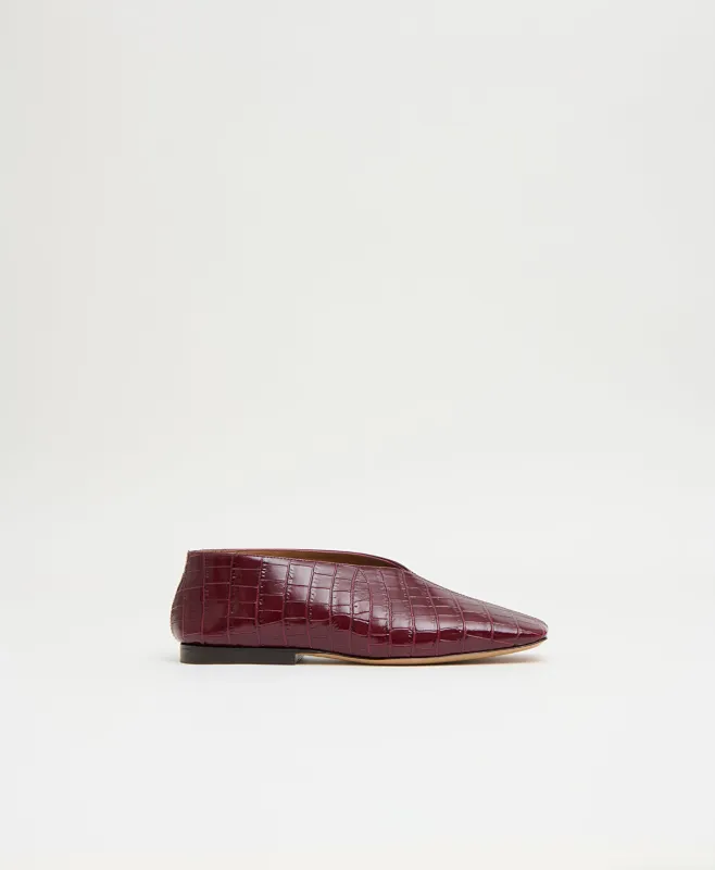 Square V - Oxblood Croc made by Mansur Gavriel