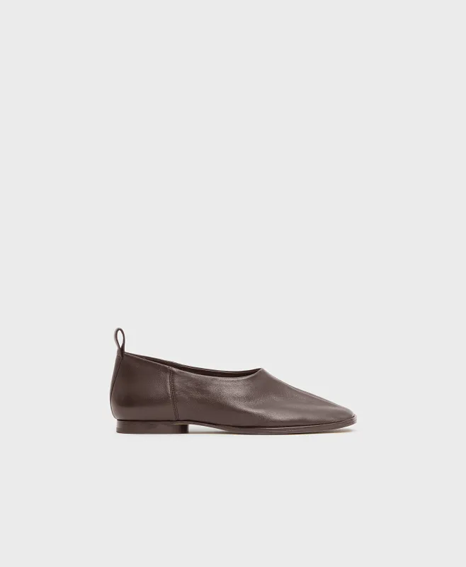 Glove Slip On - Chocolate made by Mansur Gavriel