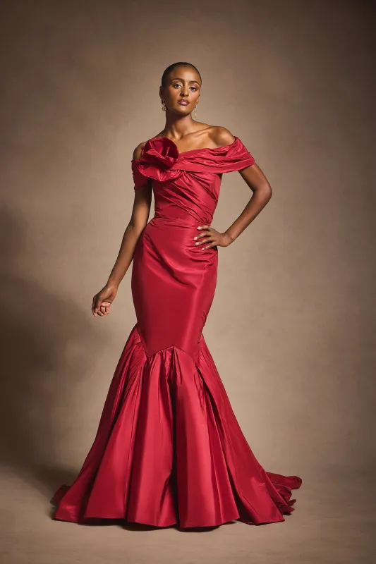 FW25 Look 1 made by Marchesa