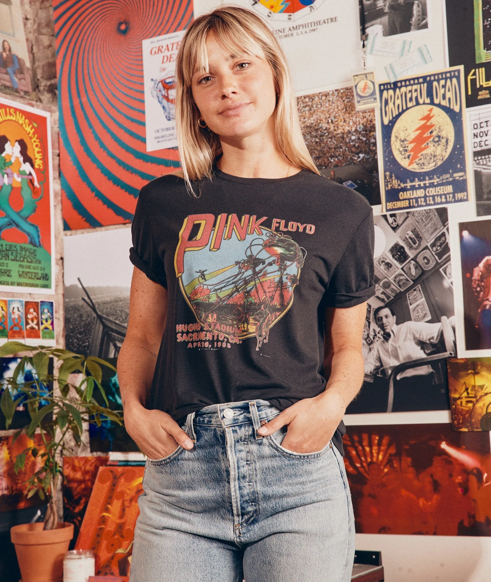 Pink Floyd Sacramento Unisex Tee sold by Marine Layer product image thumbnail 2