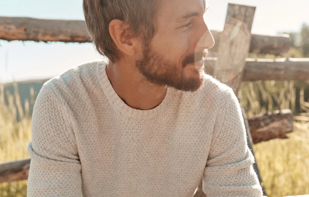 Guys MC sold by Marine Layer