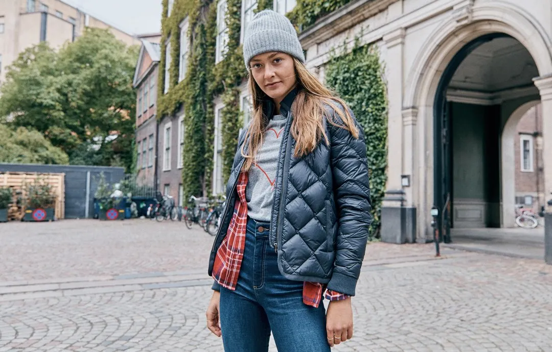 considers granola a food group sold by Marine Layer