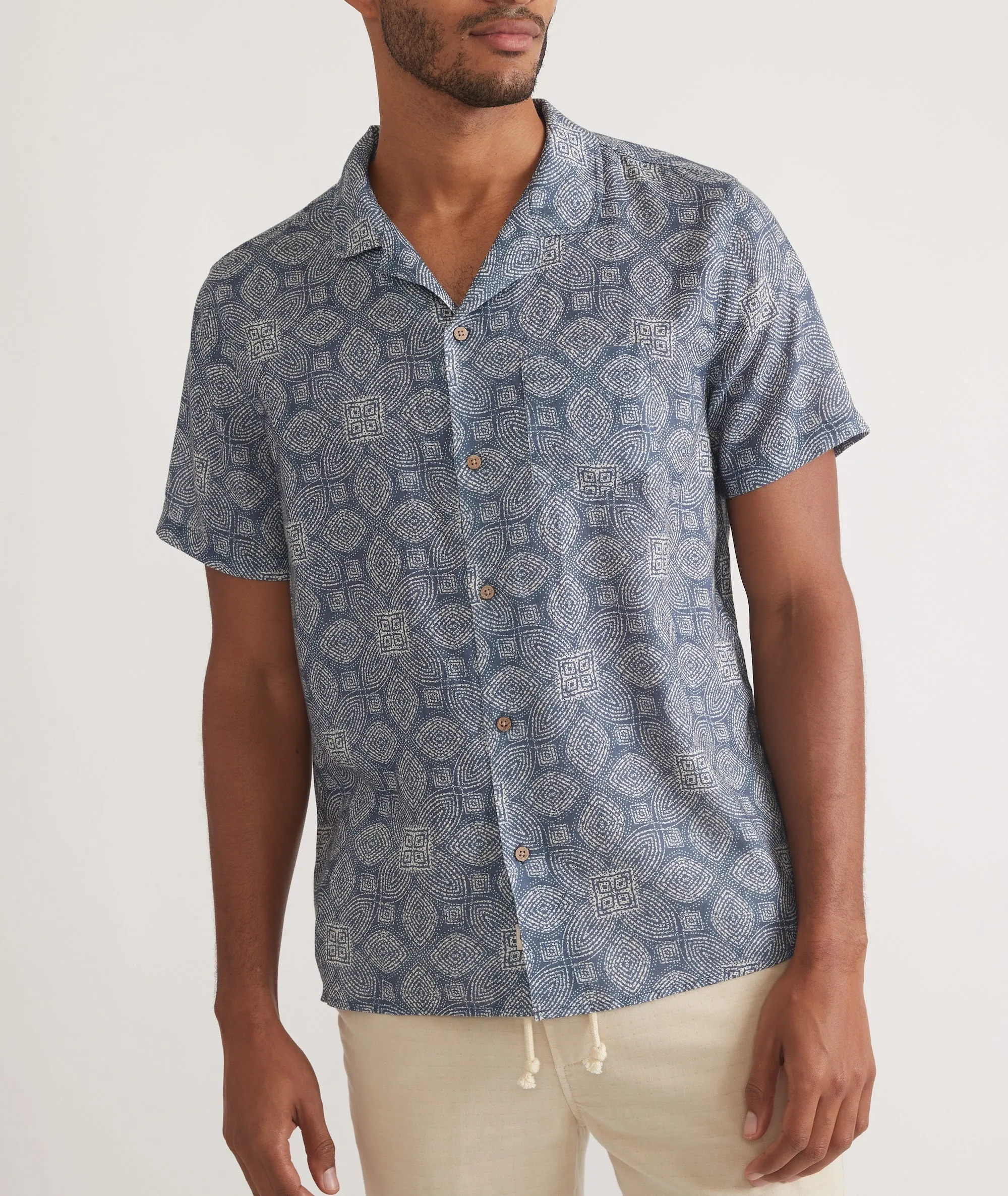 TENCEL Linen Resort Shirt sold by Marine Layer product image thumbnail 2