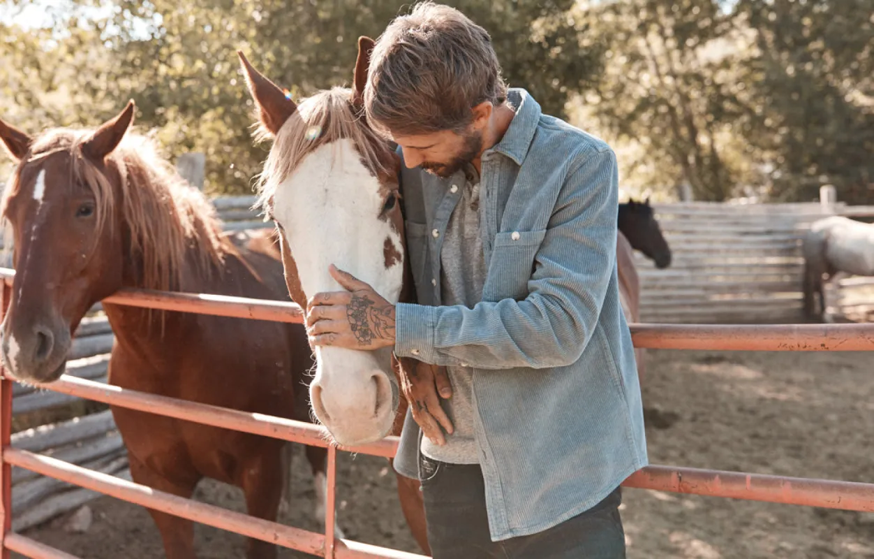 Guys Corduroy made by Marine Layer