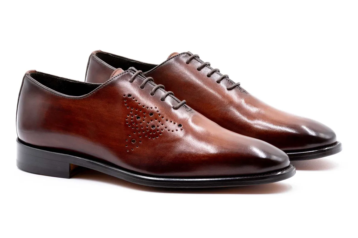 Campagna Italian Calf Leather Medallion - Cuoio made by Martin Dingman