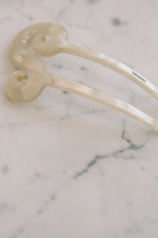 CHEYENNE FRENCH PIN, PEARL made by Merrma